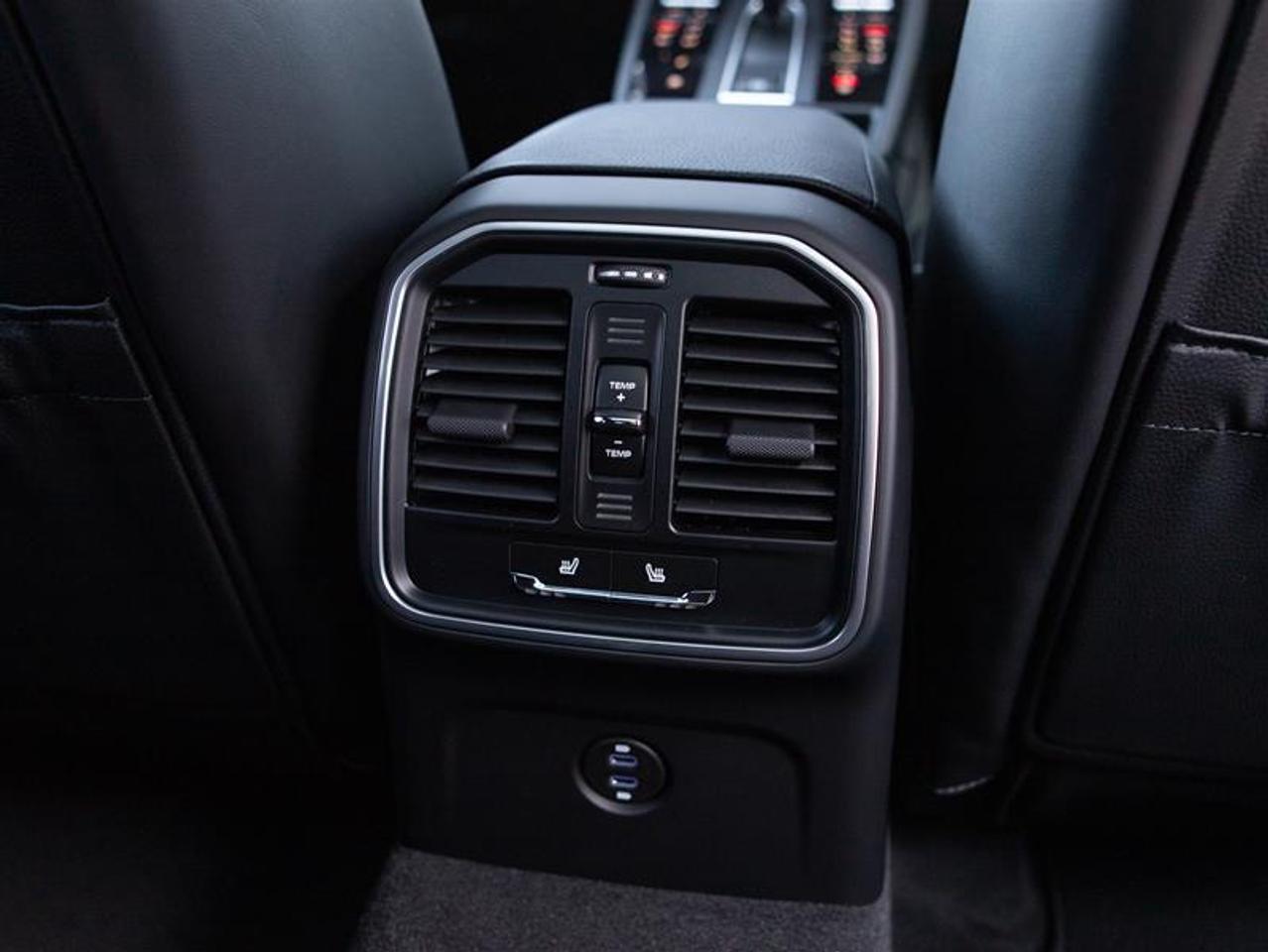 2026 Porsche Macan S AWD Photo