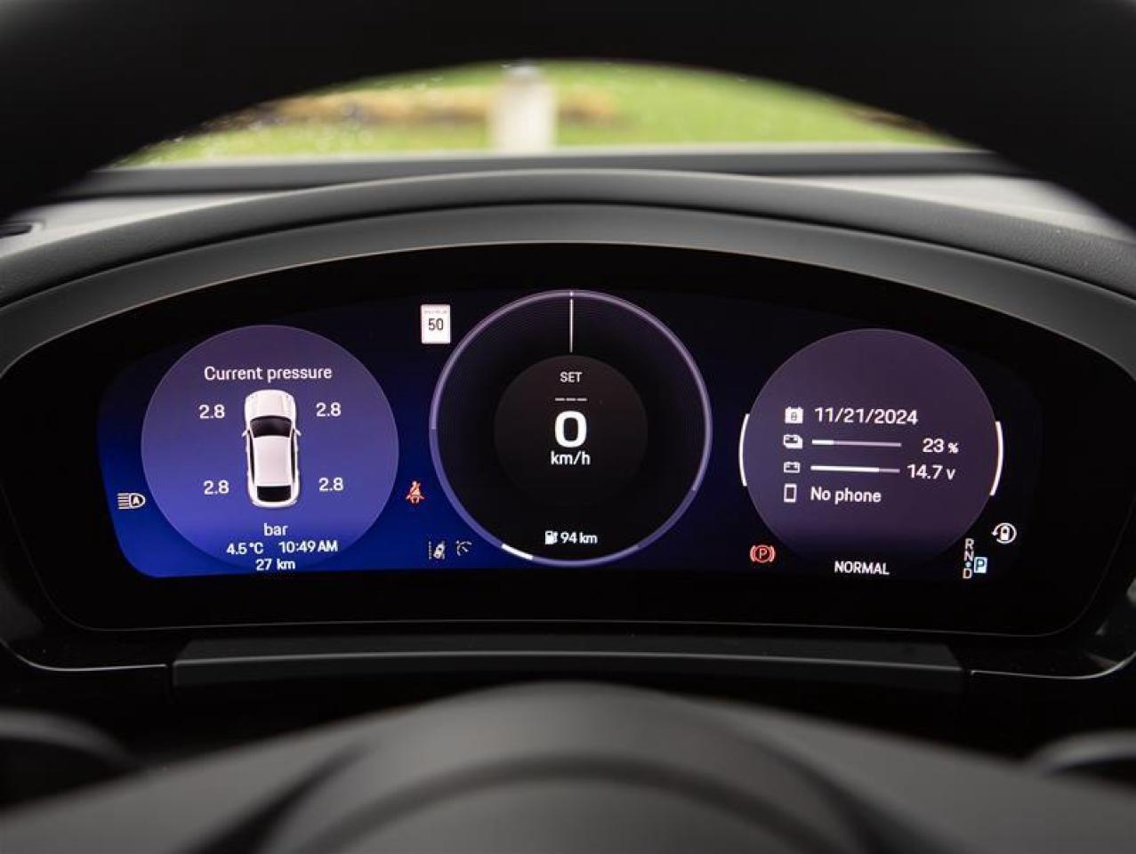 2024 Porsche Macan Electric 4 AWD Photo