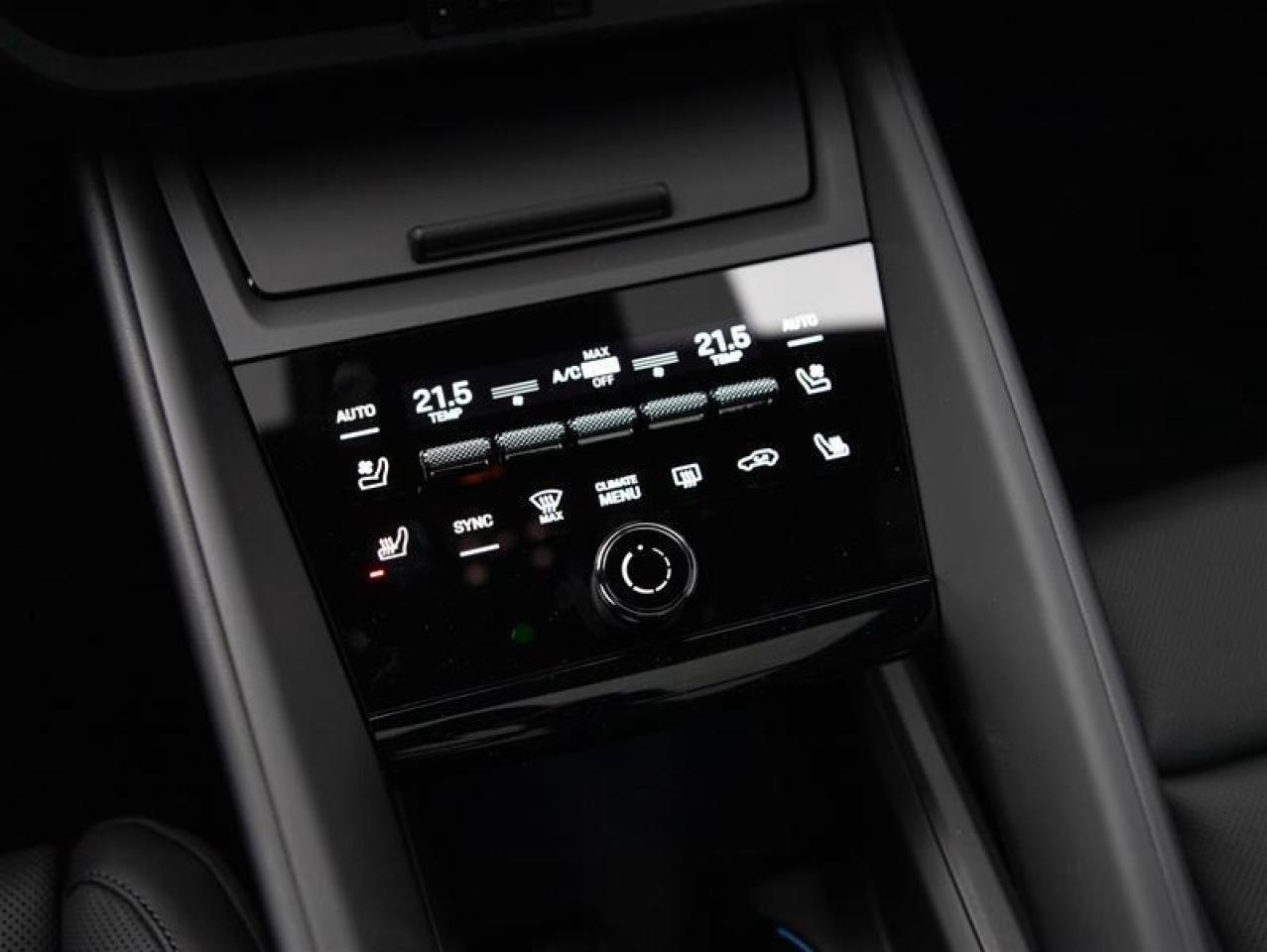 2024 Porsche Macan Electric 4 AWD Photo