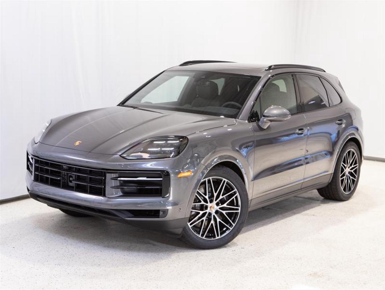 2025 Porsche Cayenne e-Hybrid AWD Photo