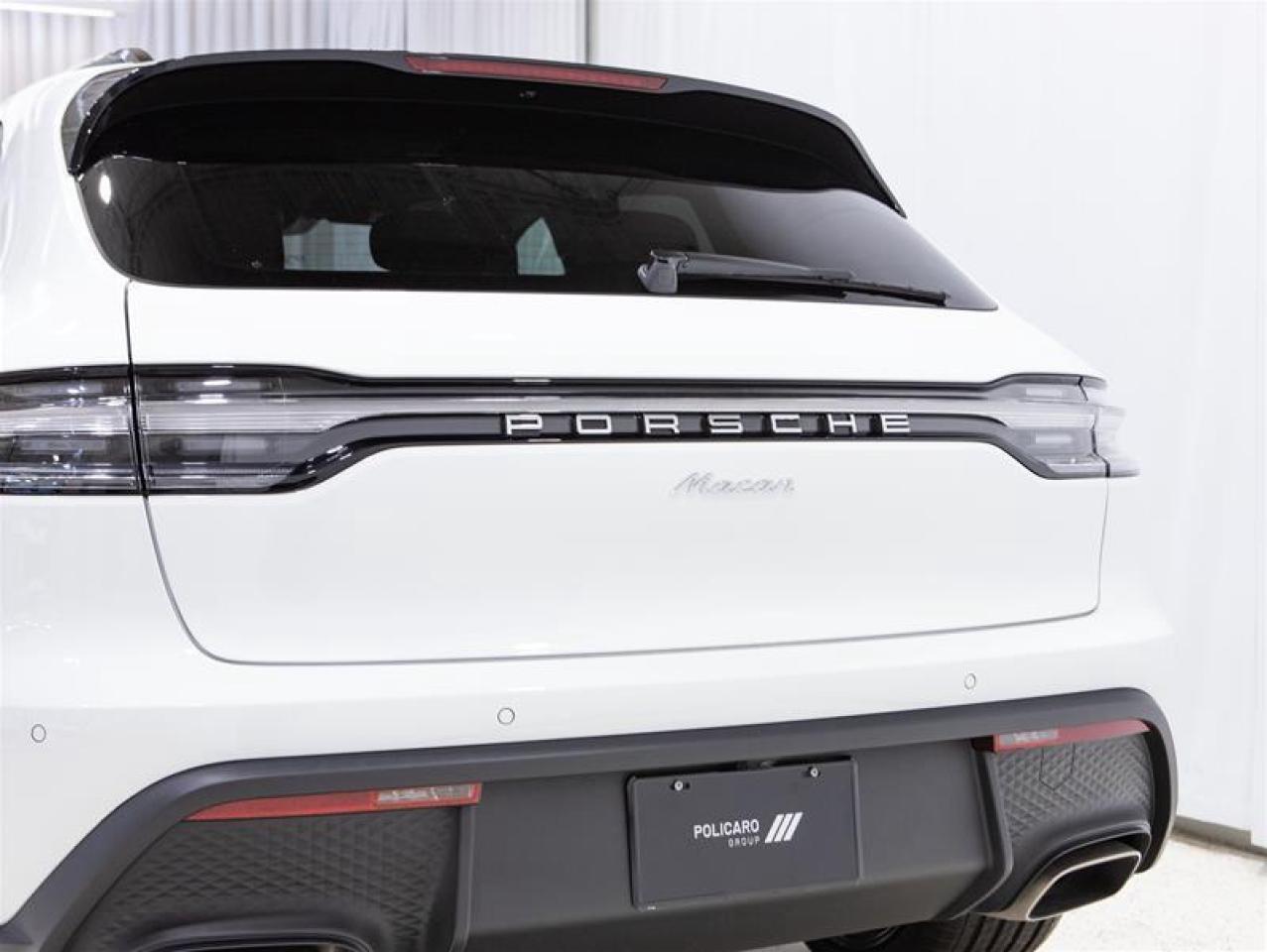 2026 Porsche Macan AWD Photo