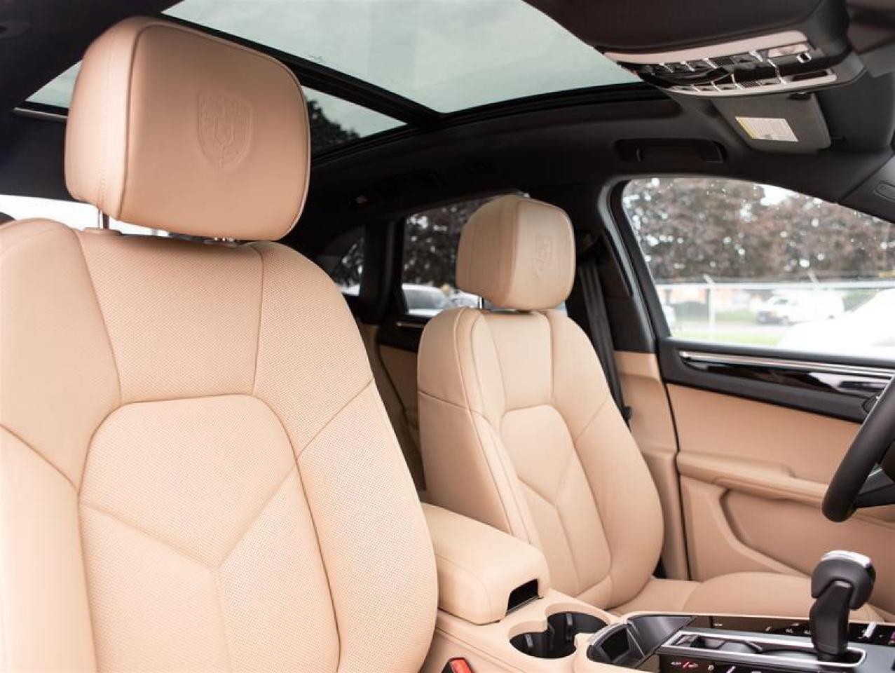 2026 Porsche Macan AWD Photo