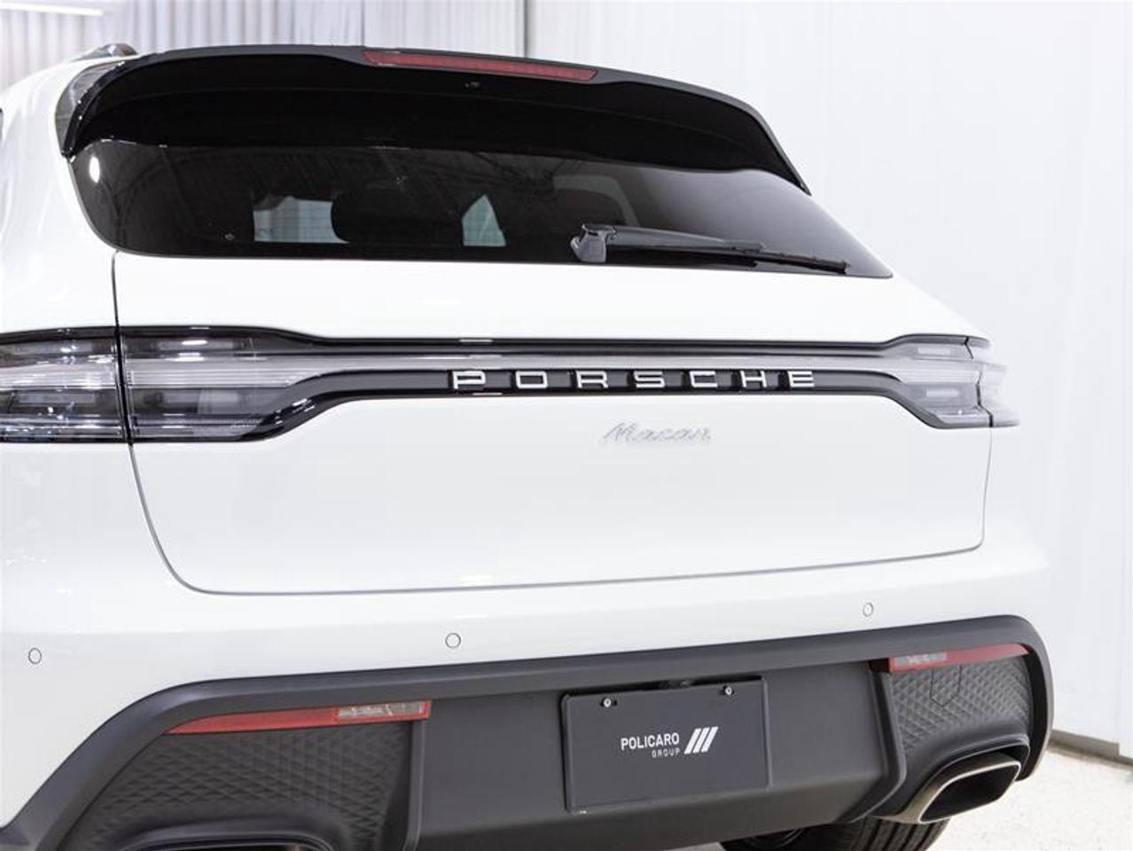 2026 Porsche Macan AWD Photo