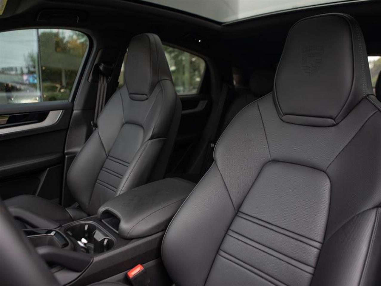 2024 Porsche Cayenne S Coupe AWD Photo