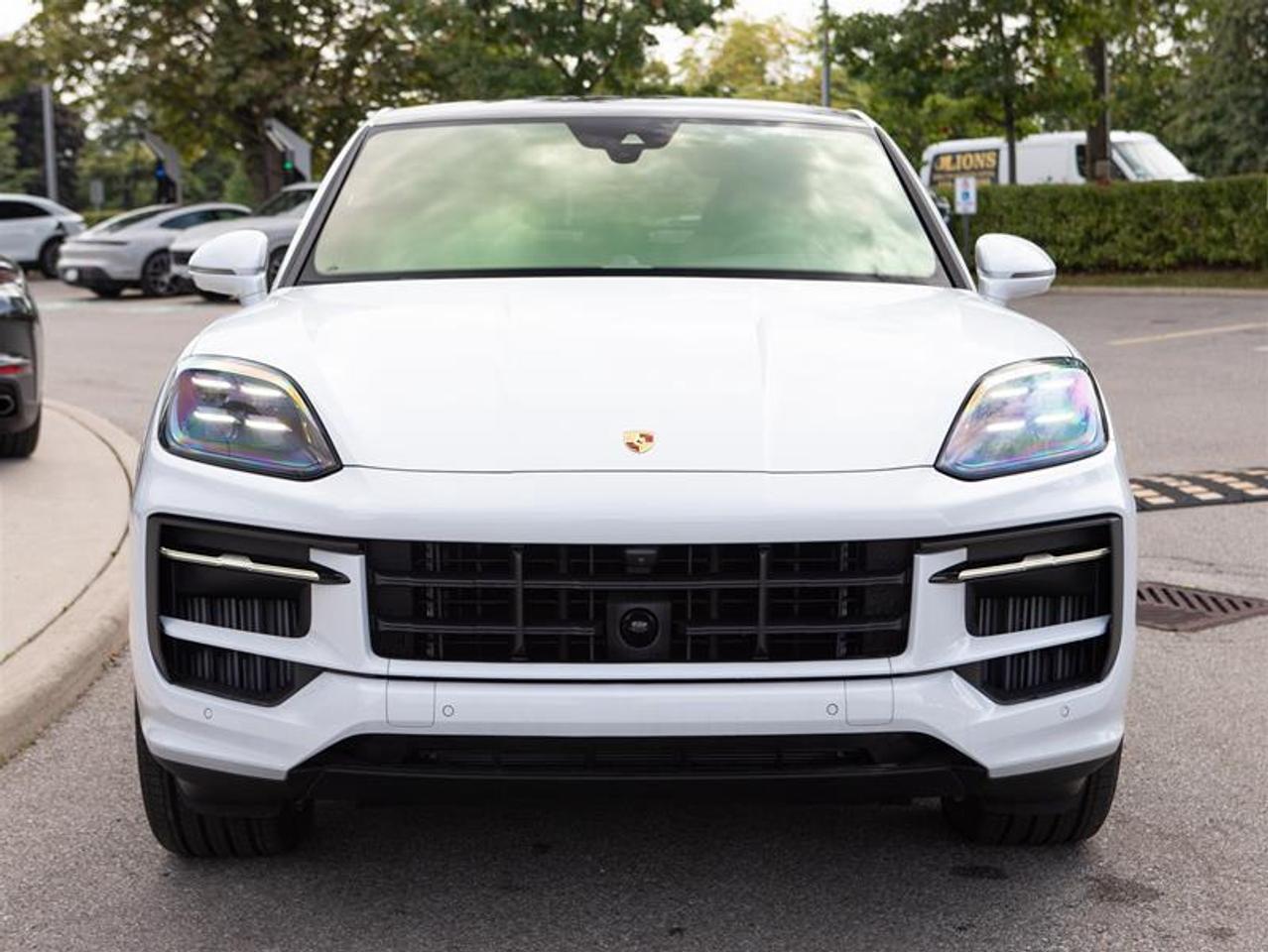 2024 Porsche Cayenne S Coupe AWD Photo
