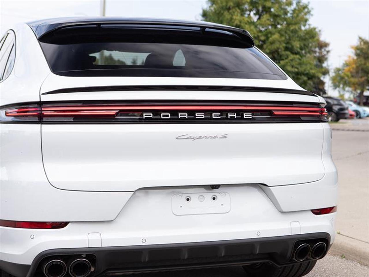 2024 Porsche Cayenne S Coupe AWD Photo