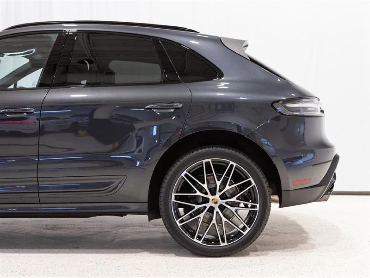 2026 Porsche Macan T AWD Photo