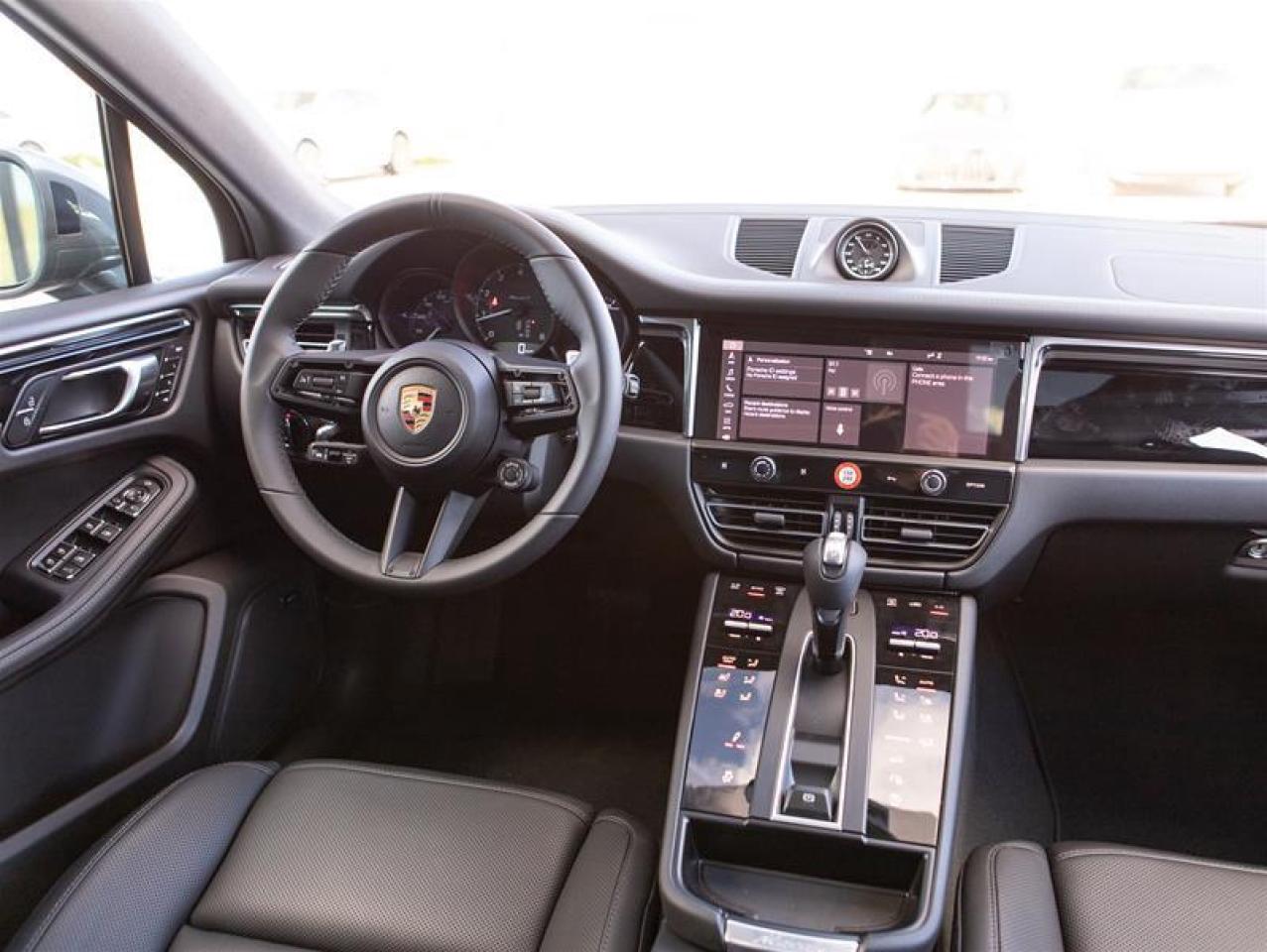 2026 Porsche Macan T AWD Photo