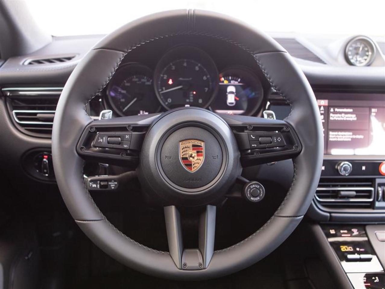 2026 Porsche Macan T AWD Photo