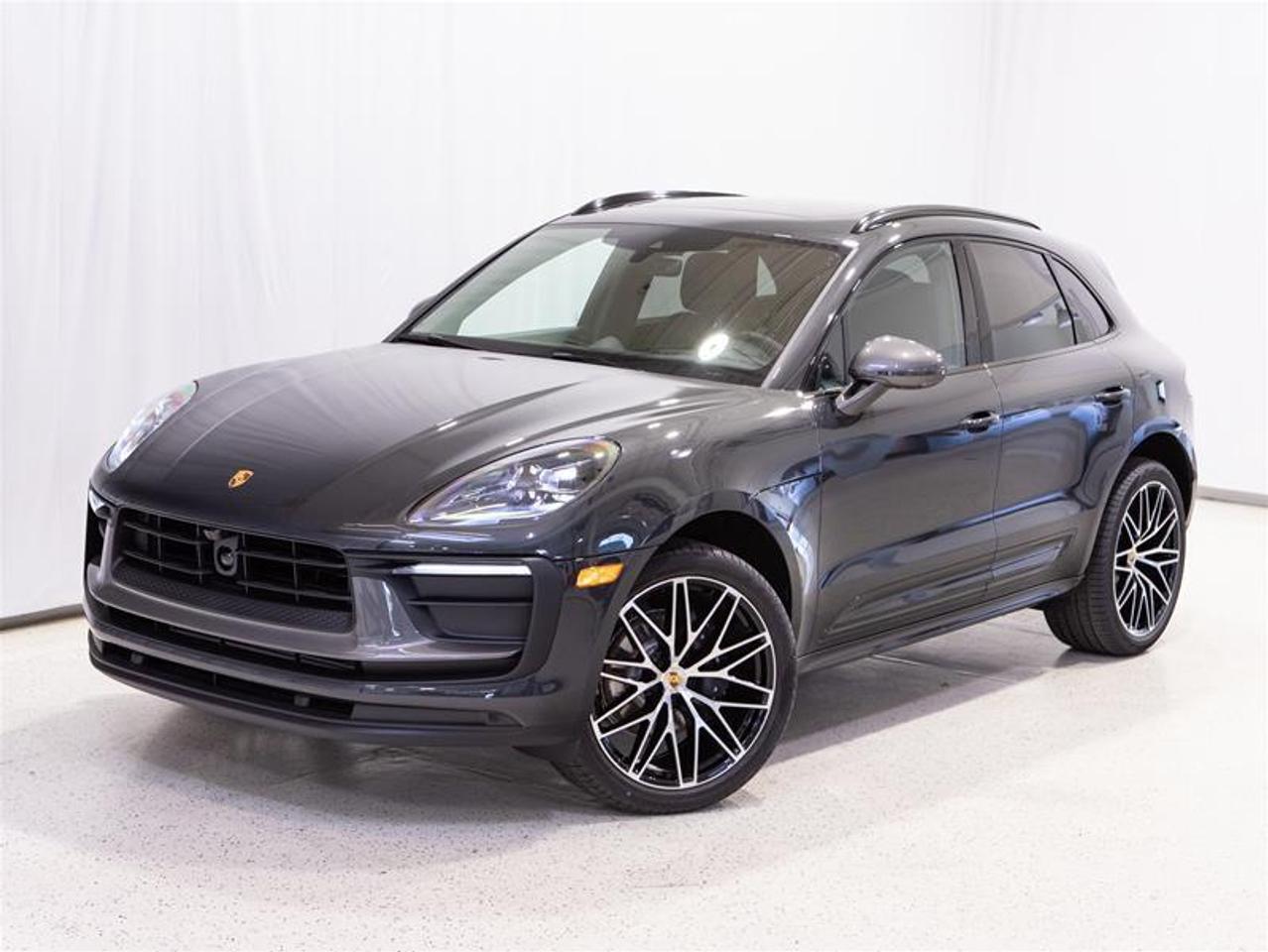 2026 Porsche Macan T AWD Photo