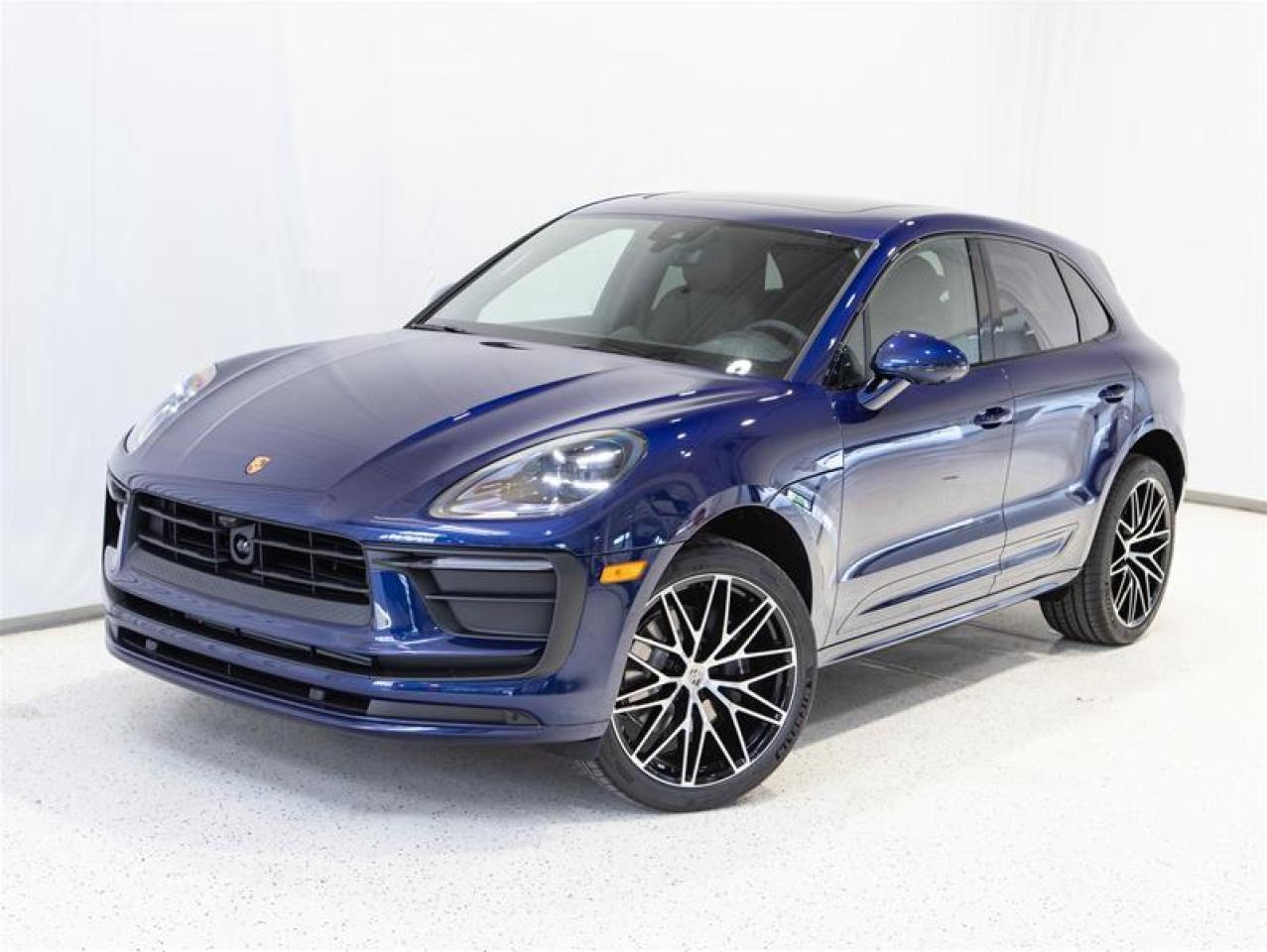 2025 Porsche Macan AWD Photo