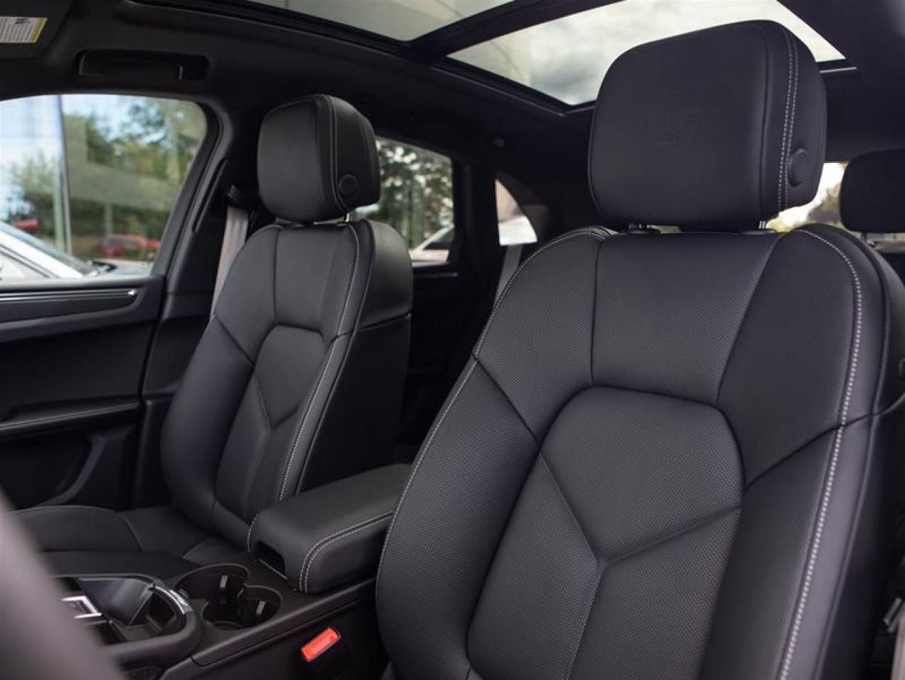 2025 Porsche Macan T AWD Photo