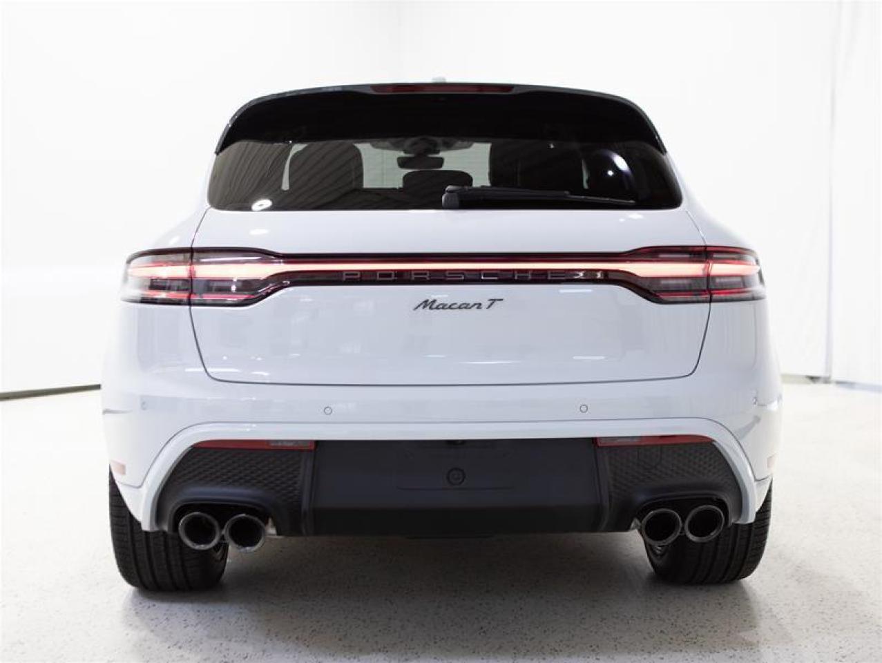 2024 Porsche Macan T AWD Photo