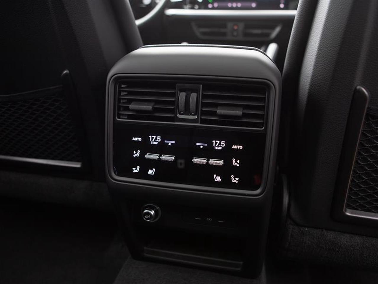 2024 Porsche Cayenne S AWD Photo