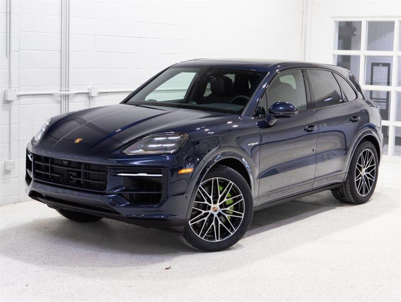 2025 Porsche Cayenne e-Hybrid AWD Photo