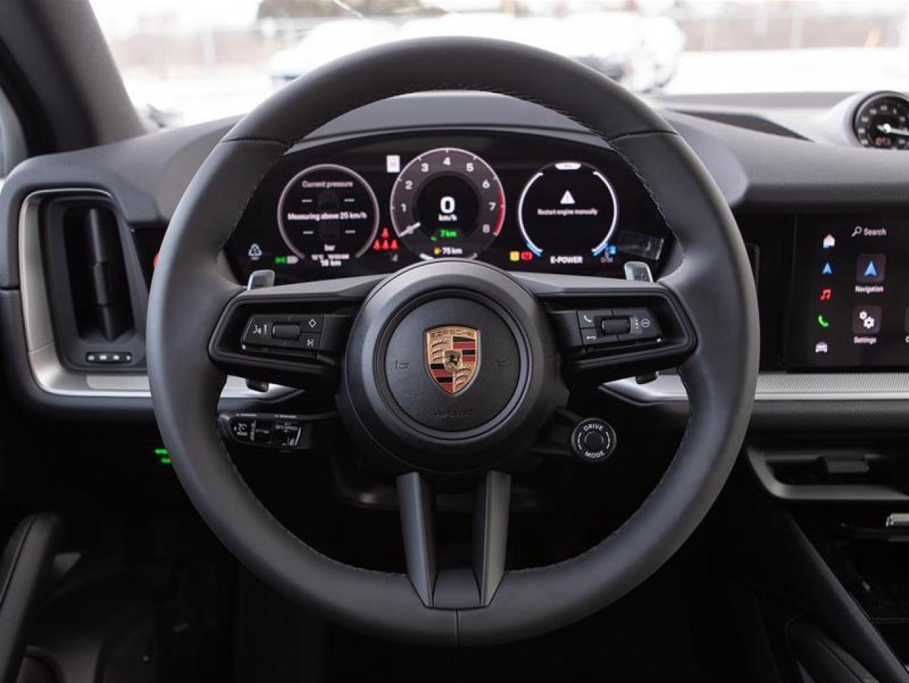 2025 Porsche Cayenne e-Hybrid AWD Photo