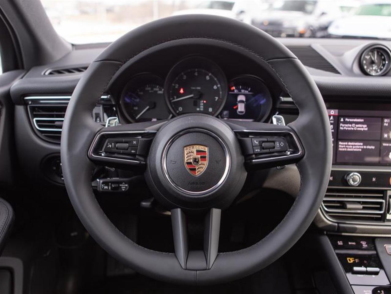 2025 Porsche Macan AWD Photo