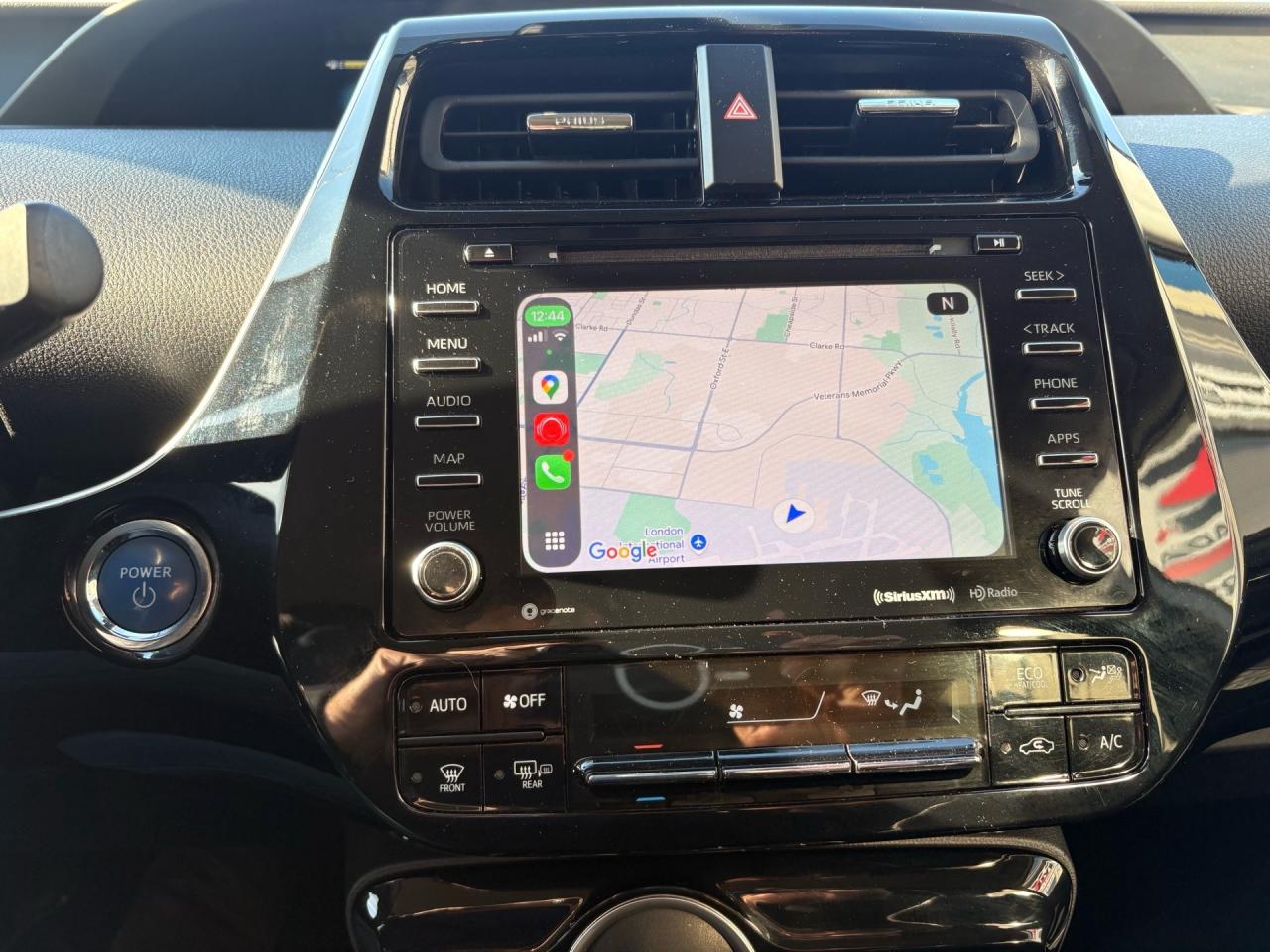 2020 Toyota Prius Prime LE, Plug in Hybrid, Apple Carplay! Photo