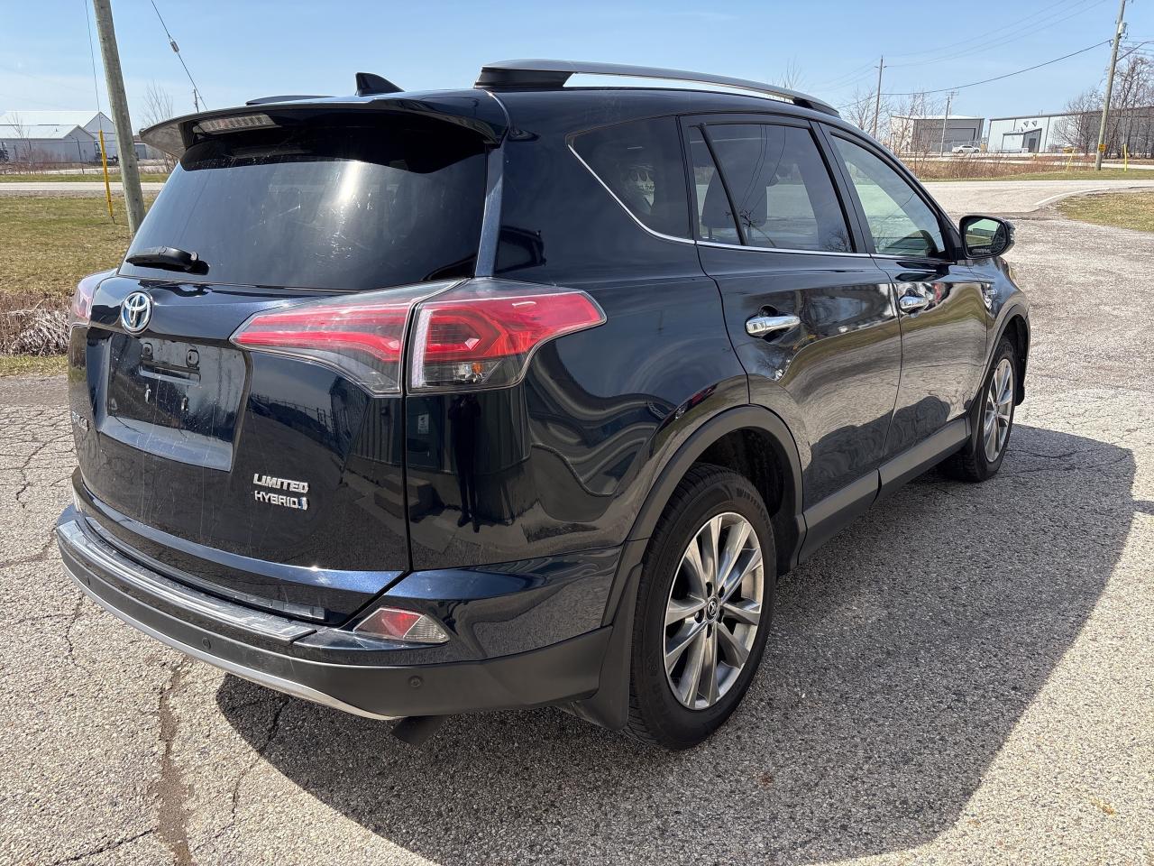 2018 Toyota RAV4 Hybrid Limited, Nav, adapt.  cruise, 360 camera Photo