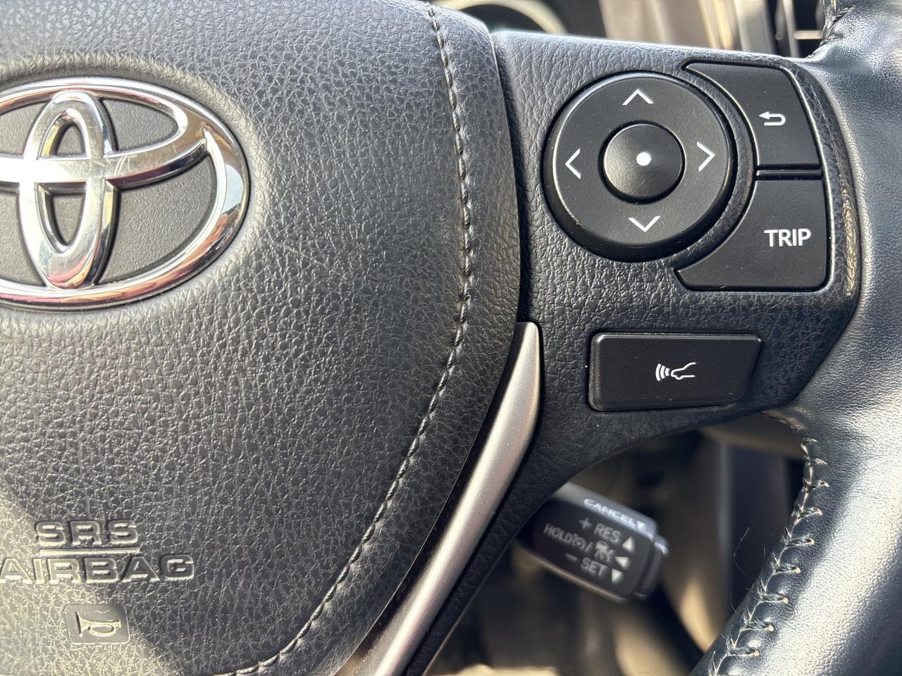2018 Toyota RAV4 Hybrid Limited, Nav, adapt.  cruise, 360 camera Photo