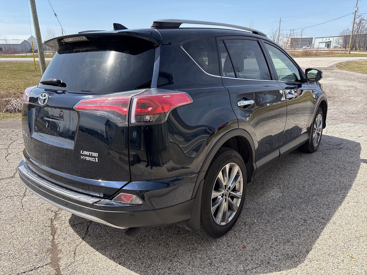 2018 Toyota RAV4 Hybrid Limited, Nav, adapt.  cruise, 360 camera Photo