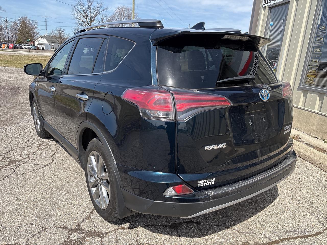 2018 Toyota RAV4 Hybrid Limited, Nav, adapt.  cruise, 360 camera Photo