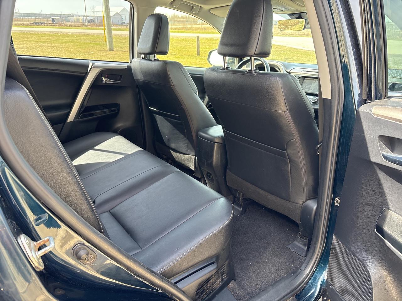 2018 Toyota RAV4 Hybrid Limited, Nav, adapt.  cruise, 360 camera Photo