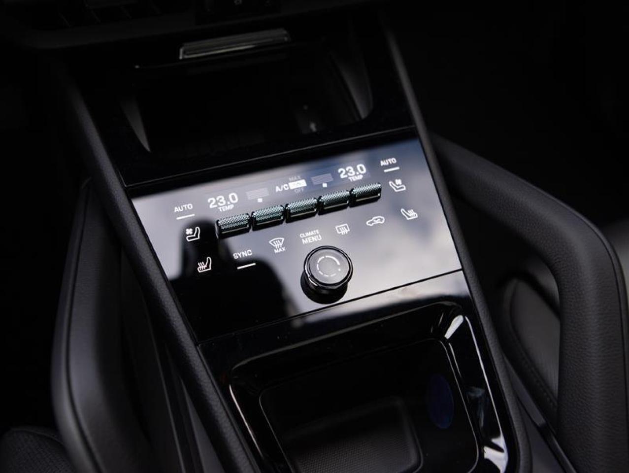 2025 Porsche Cayenne AWD Photo