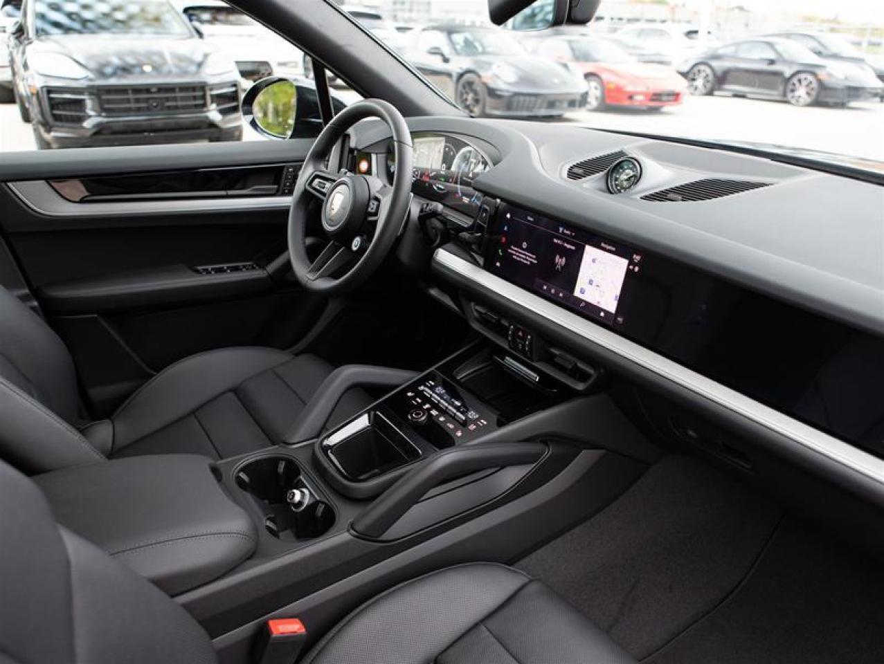 2026 Porsche Cayenne e-Hybrid AWD Photo