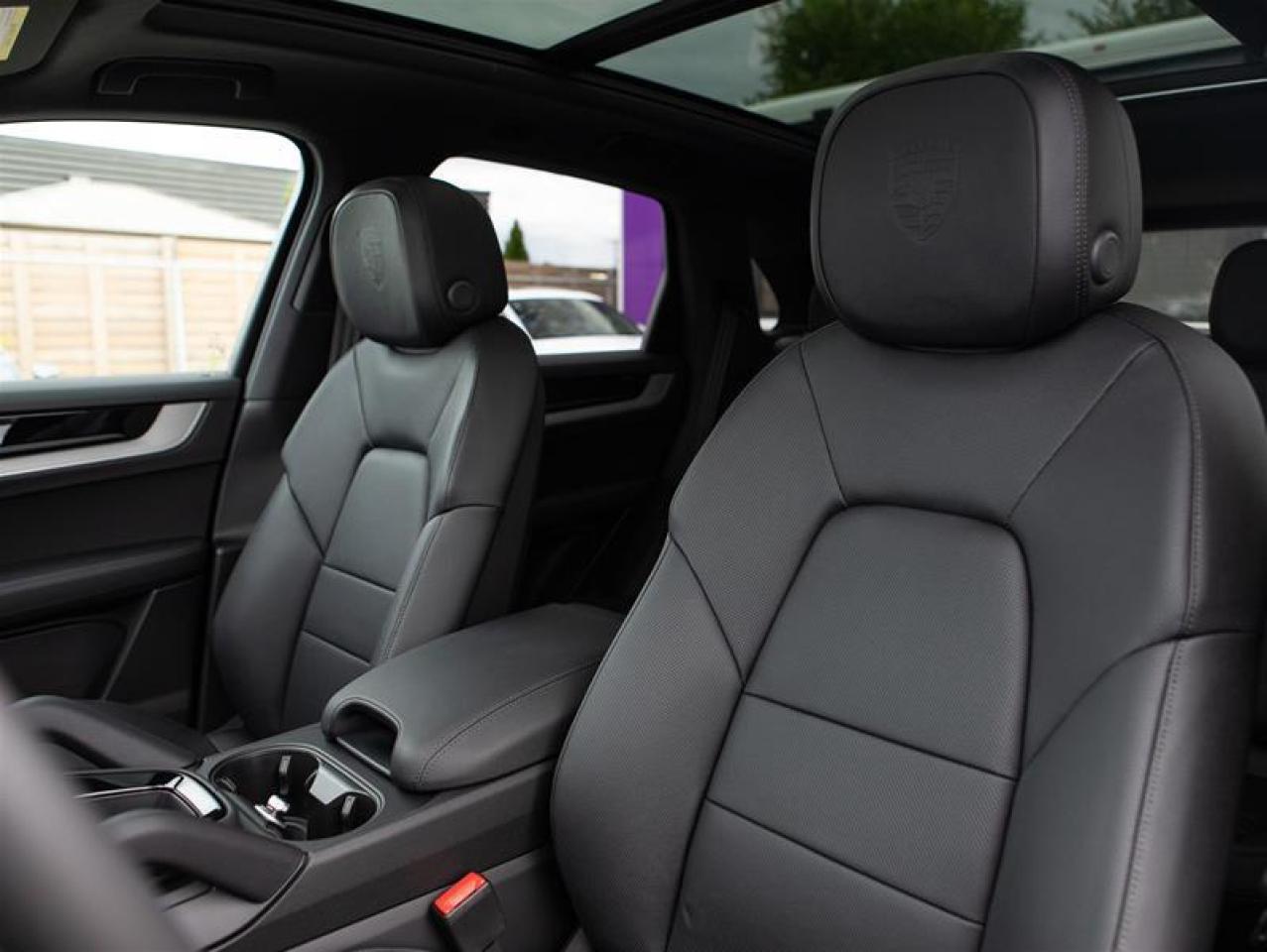 2026 Porsche Cayenne e-Hybrid AWD Photo