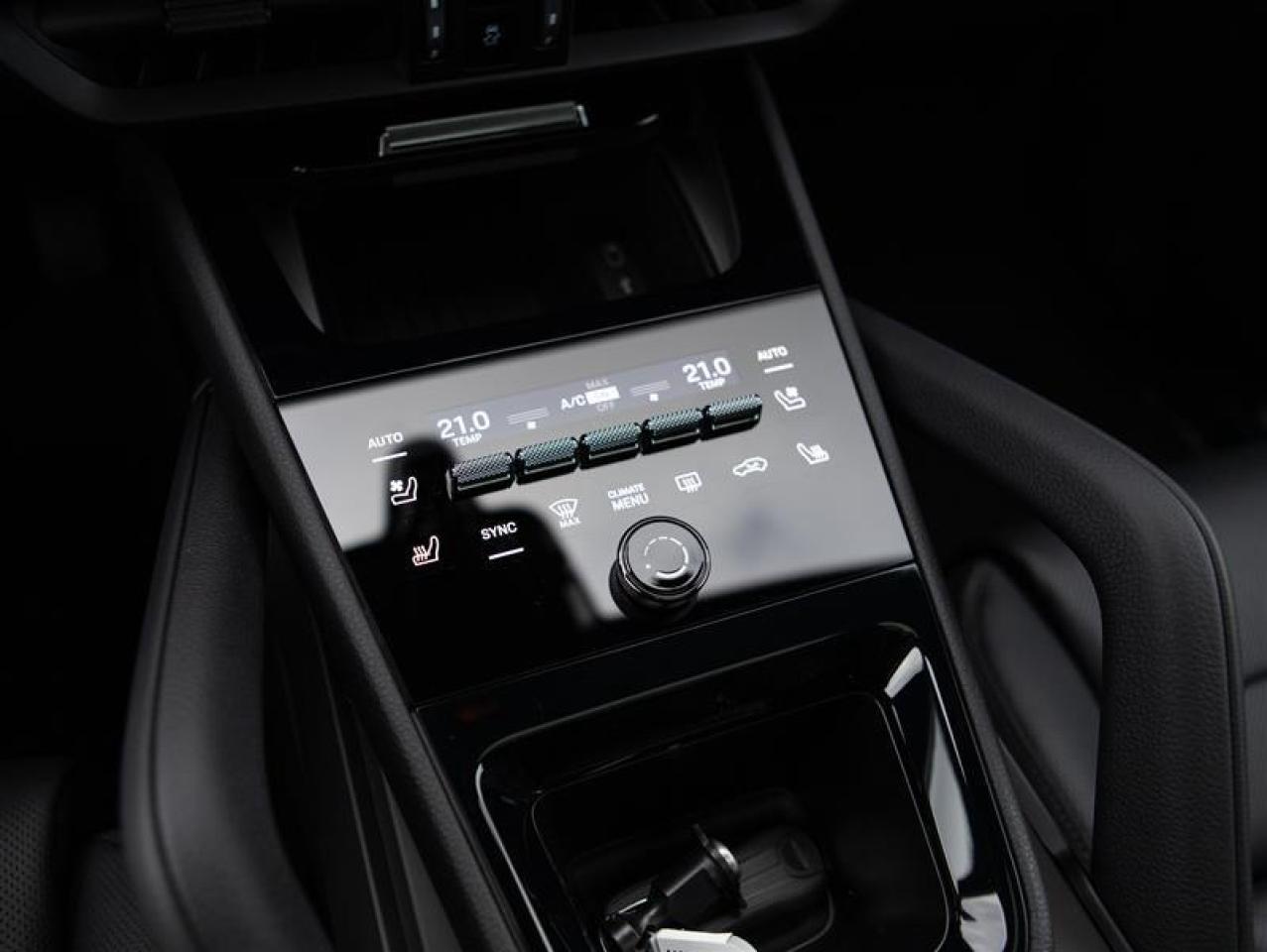 2026 Porsche Cayenne e-Hybrid AWD Photo