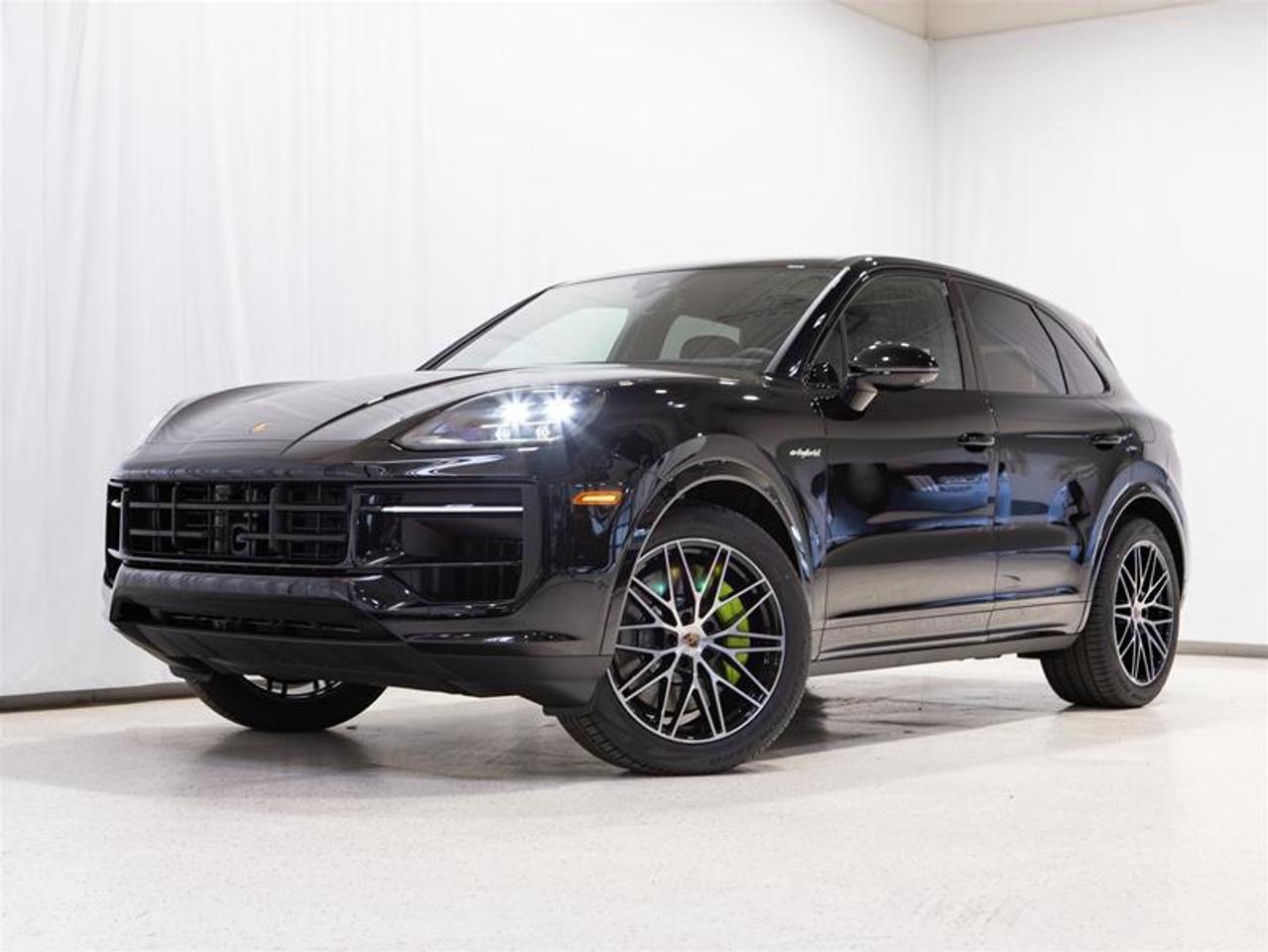 2026 Porsche Cayenne e-Hybrid AWD Photo0