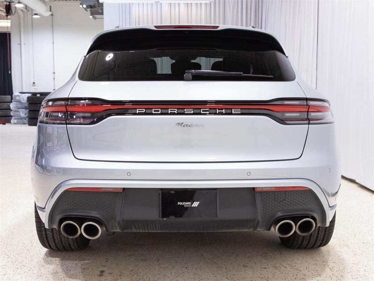 2024 Porsche Macan AWD Photo