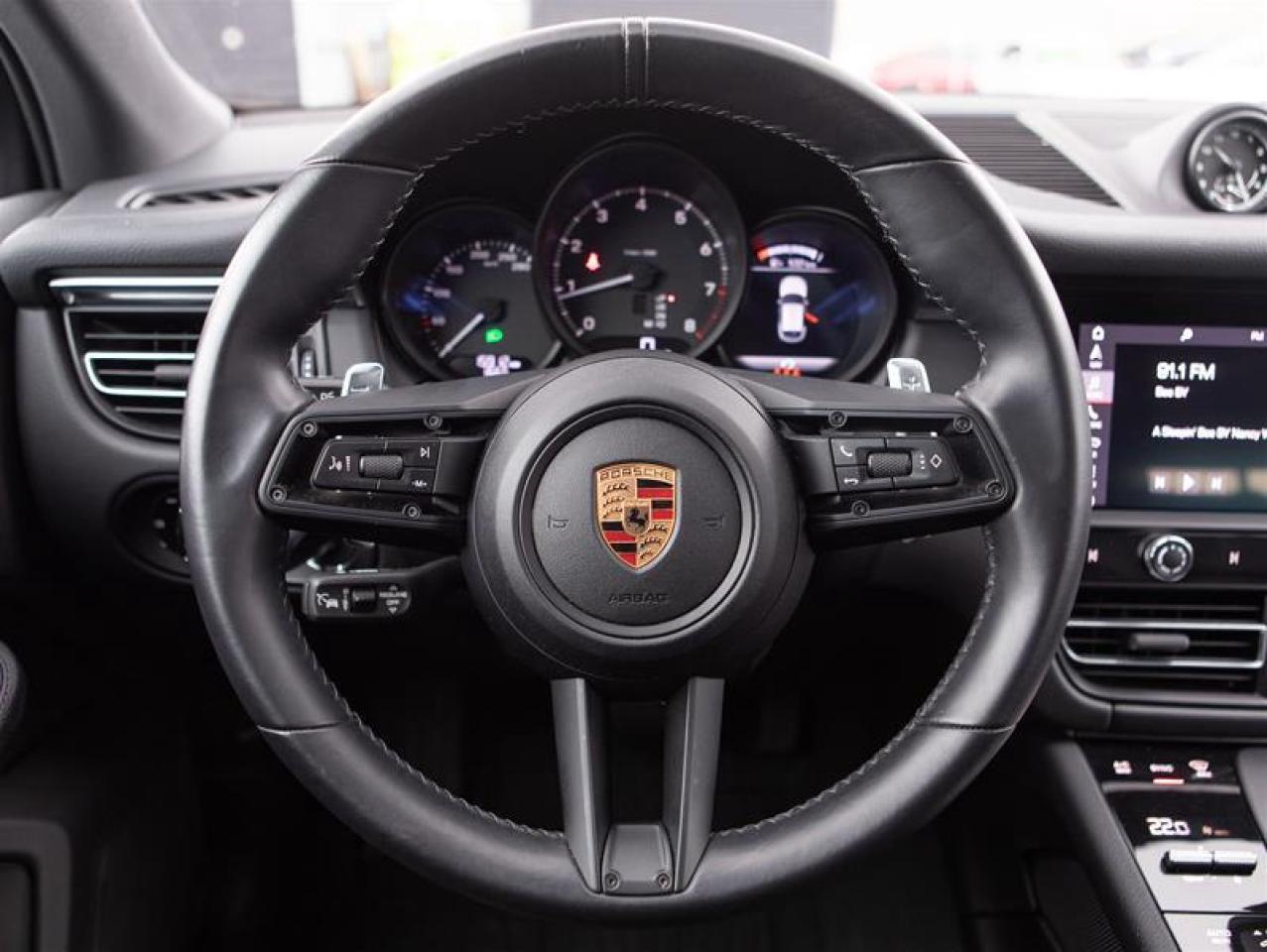 2024 Porsche Macan AWD Photo