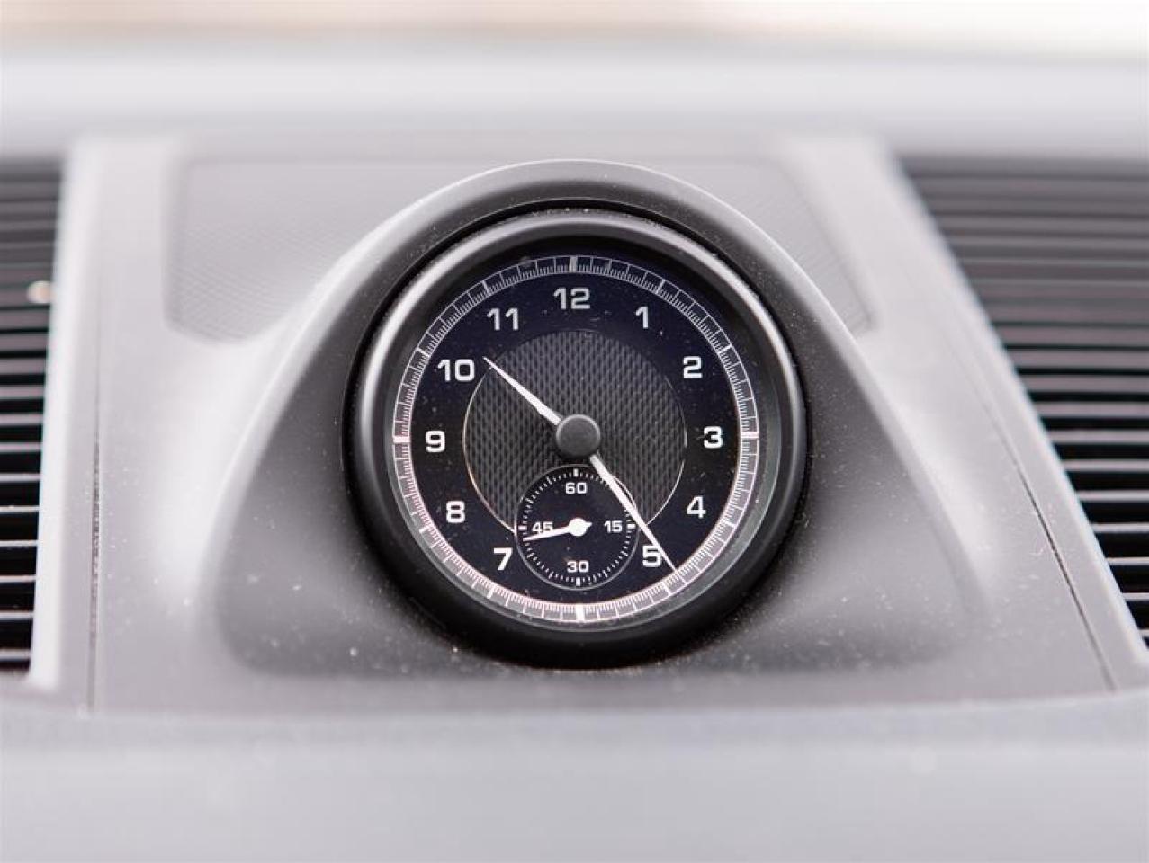 2024 Porsche Macan AWD Photo