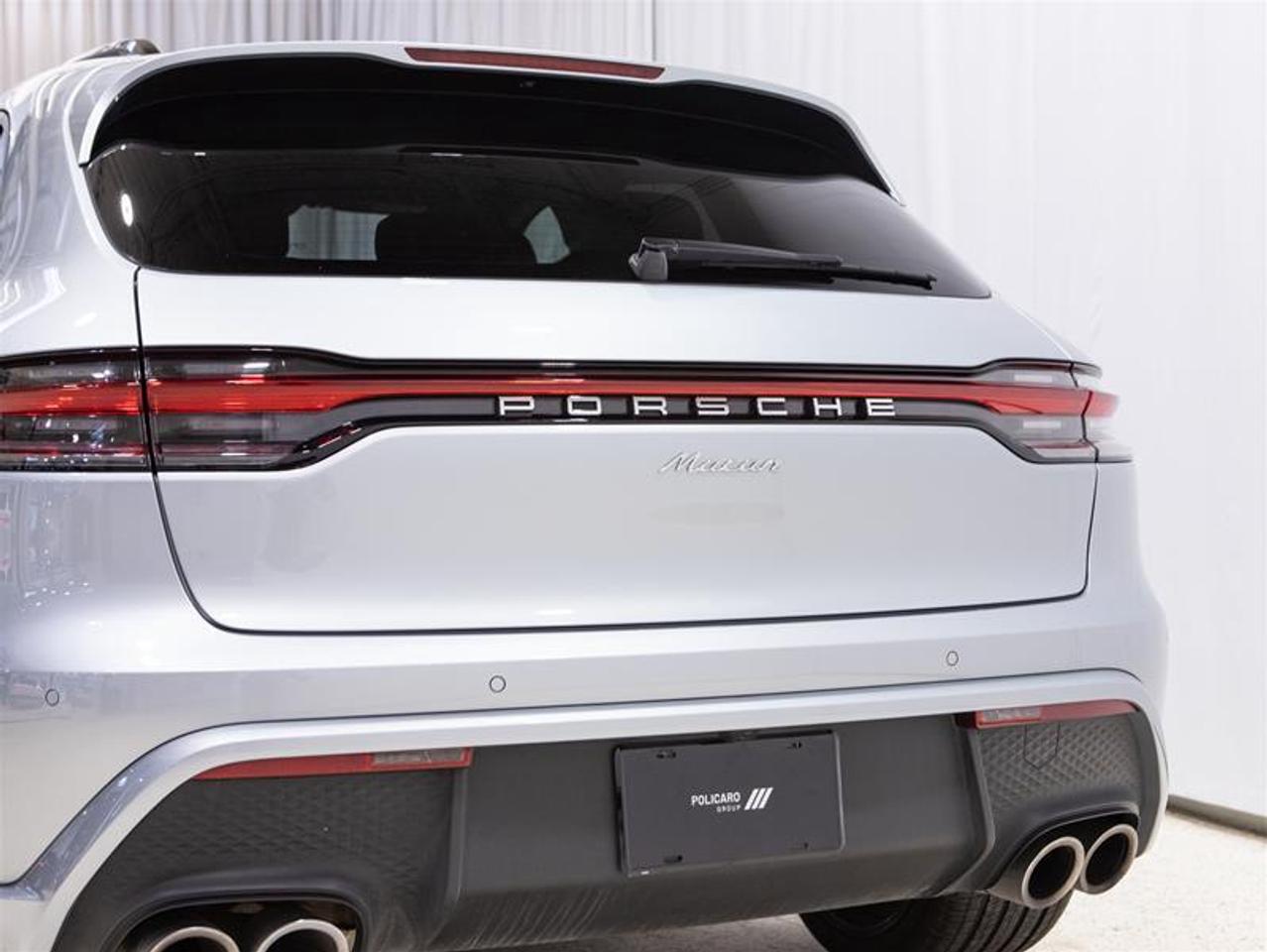 2024 Porsche Macan AWD Photo