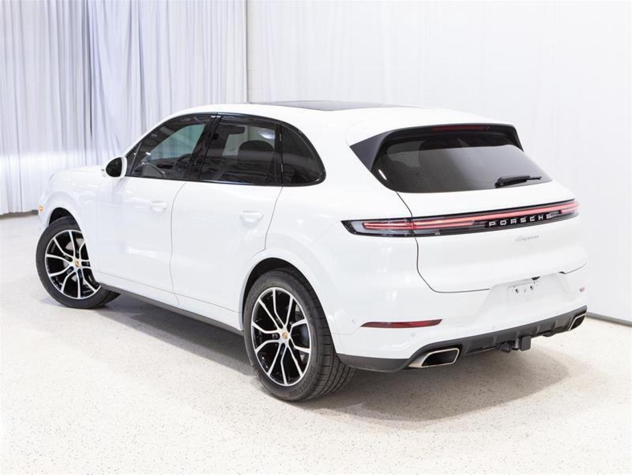 2025 Porsche Cayenne AWD Photo