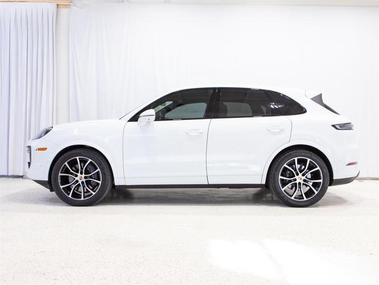 2025 Porsche Cayenne AWD Photo