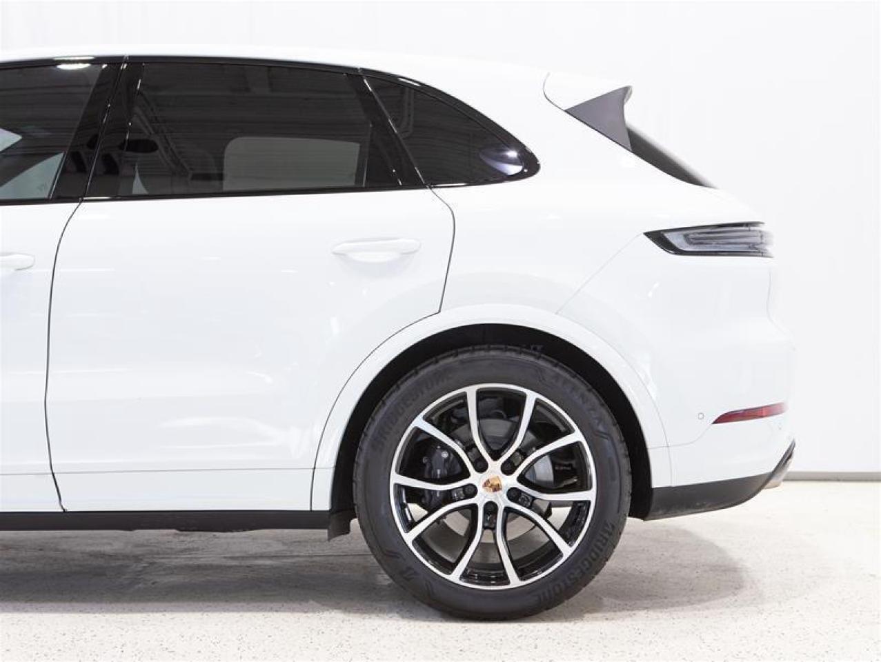 2025 Porsche Cayenne AWD Photo