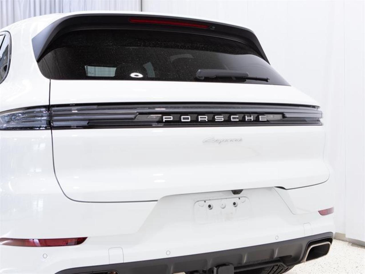 2025 Porsche Cayenne AWD Photo