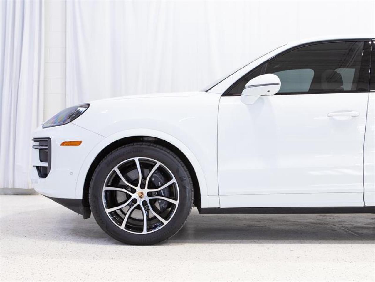 2025 Porsche Cayenne AWD Photo
