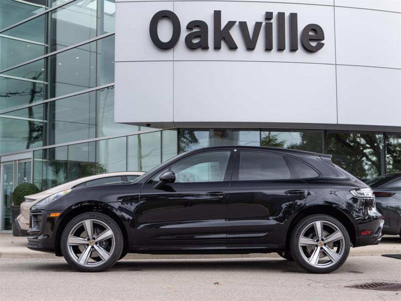 2025 Porsche Macan T AWD Photo