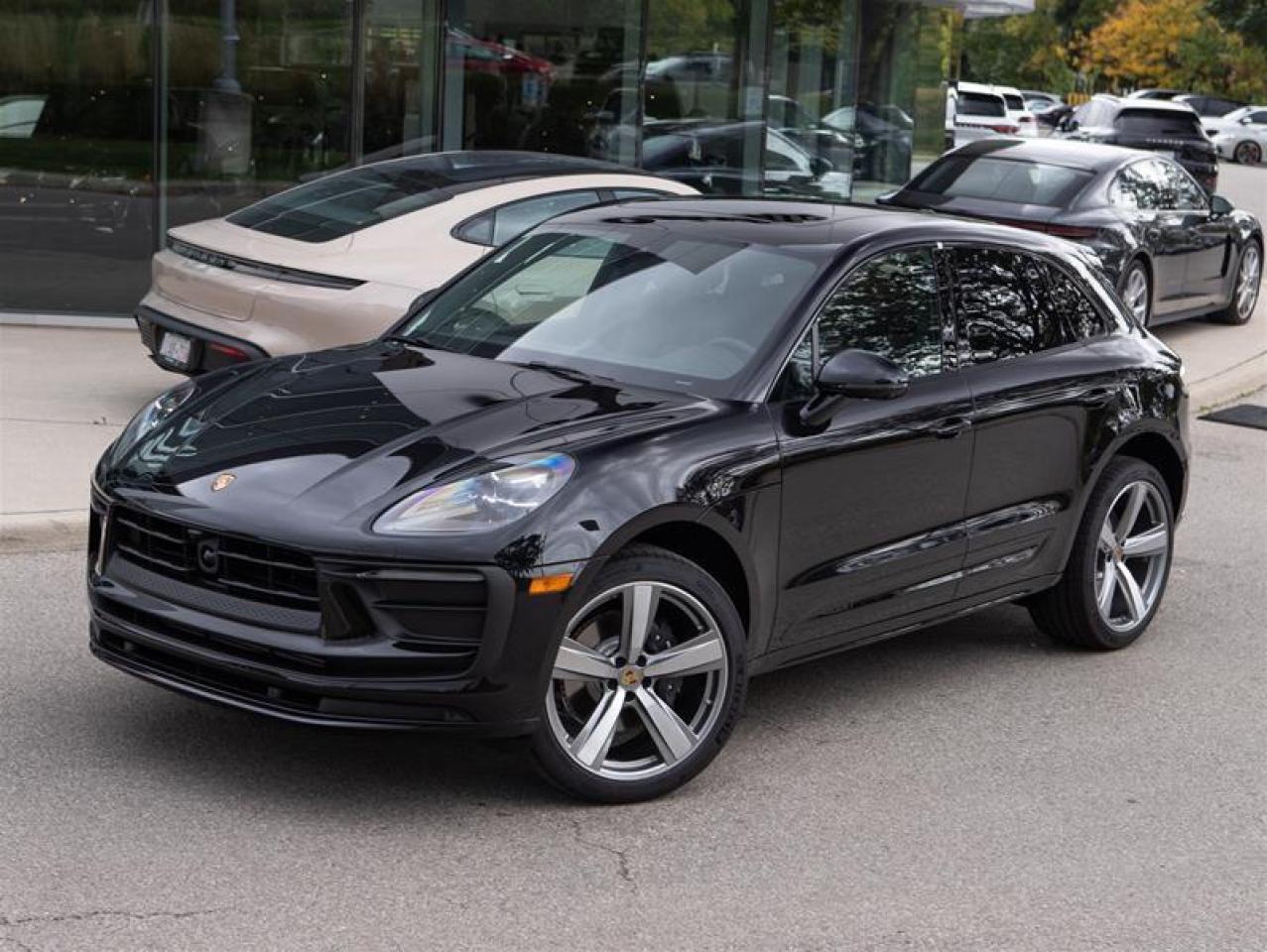 2025 Porsche Macan T AWD Photo