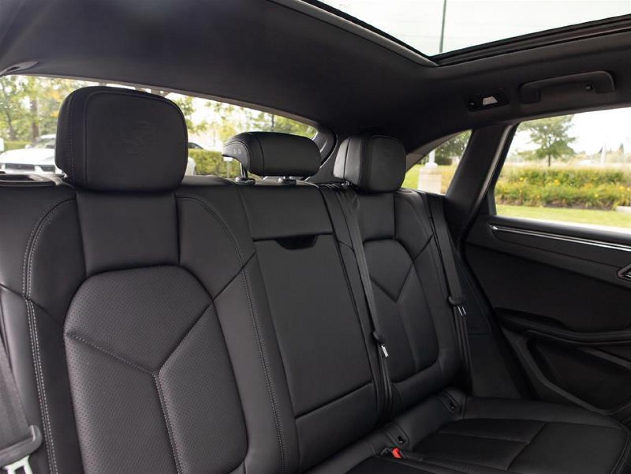 2025 Porsche Macan T AWD Photo