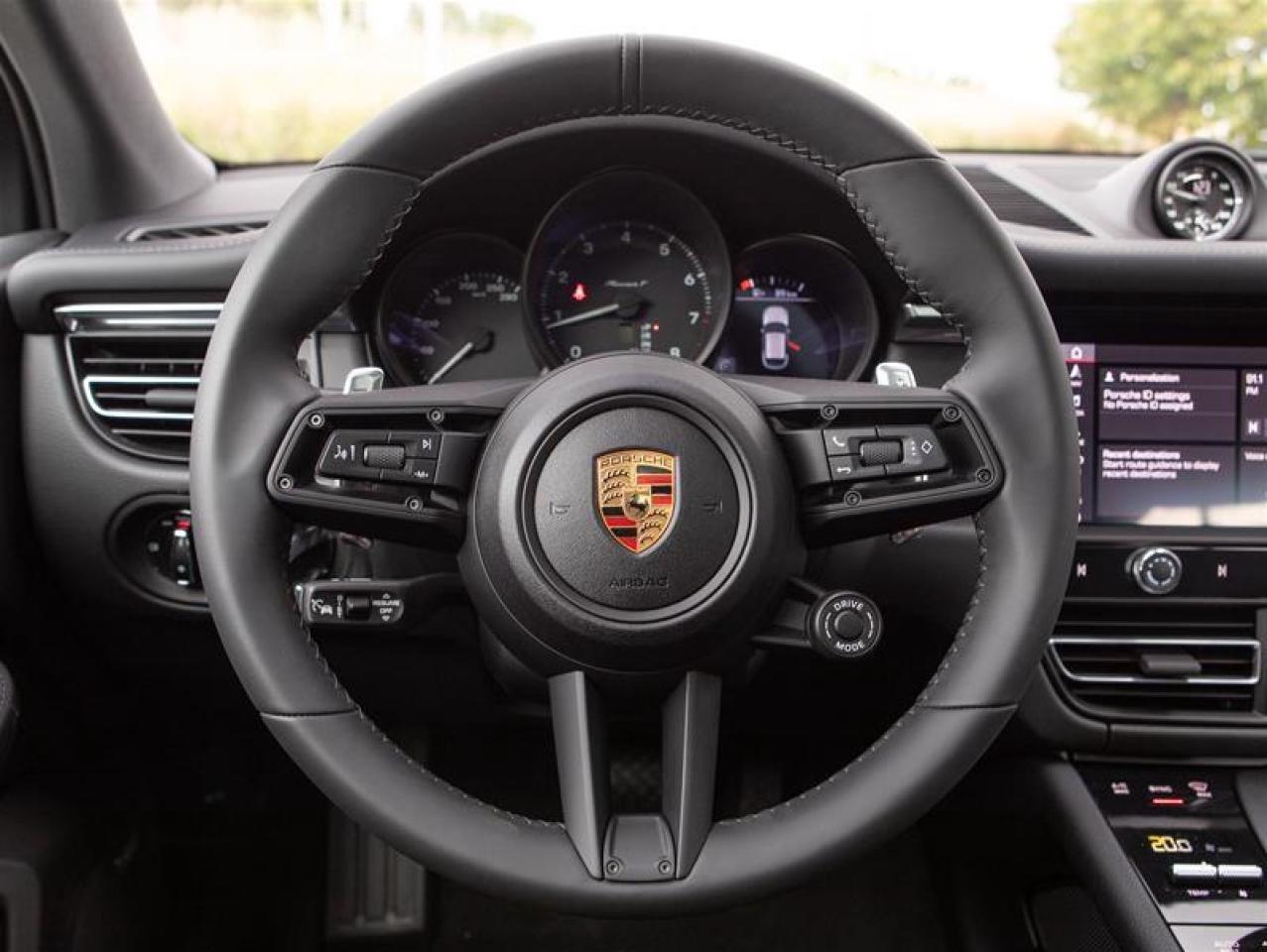 2025 Porsche Macan T AWD Photo