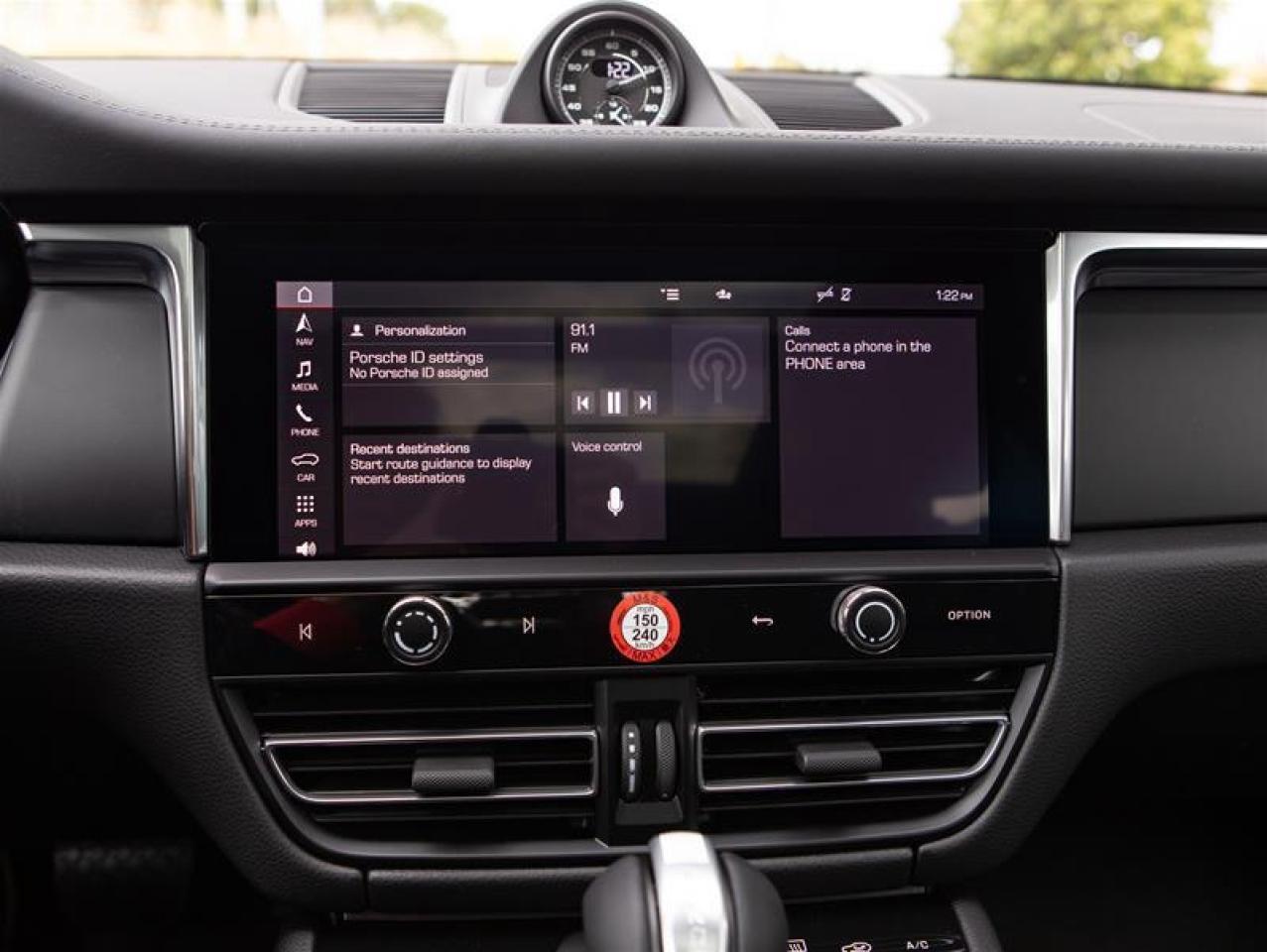 2025 Porsche Macan T AWD Photo