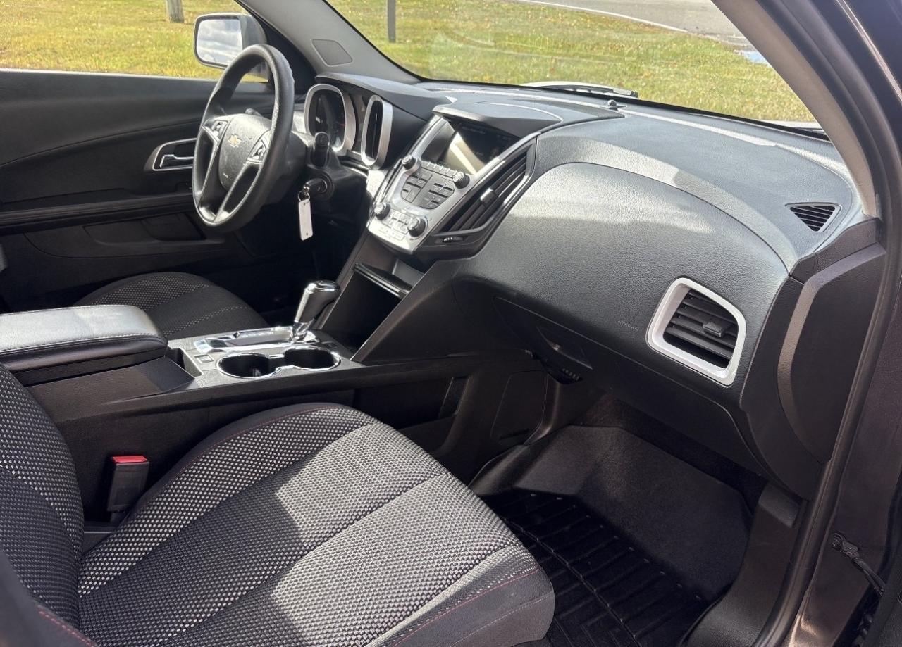 2016 Chevrolet Equinox FWD, Only 97K, Very Clean Photo