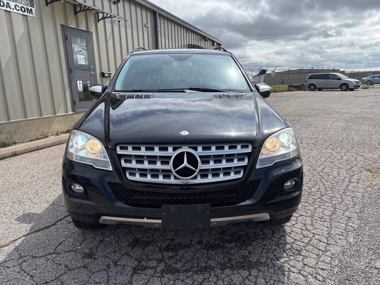 2010 Mercedes-Benz M-Class 4MATIC 4dr ML 350 Photo