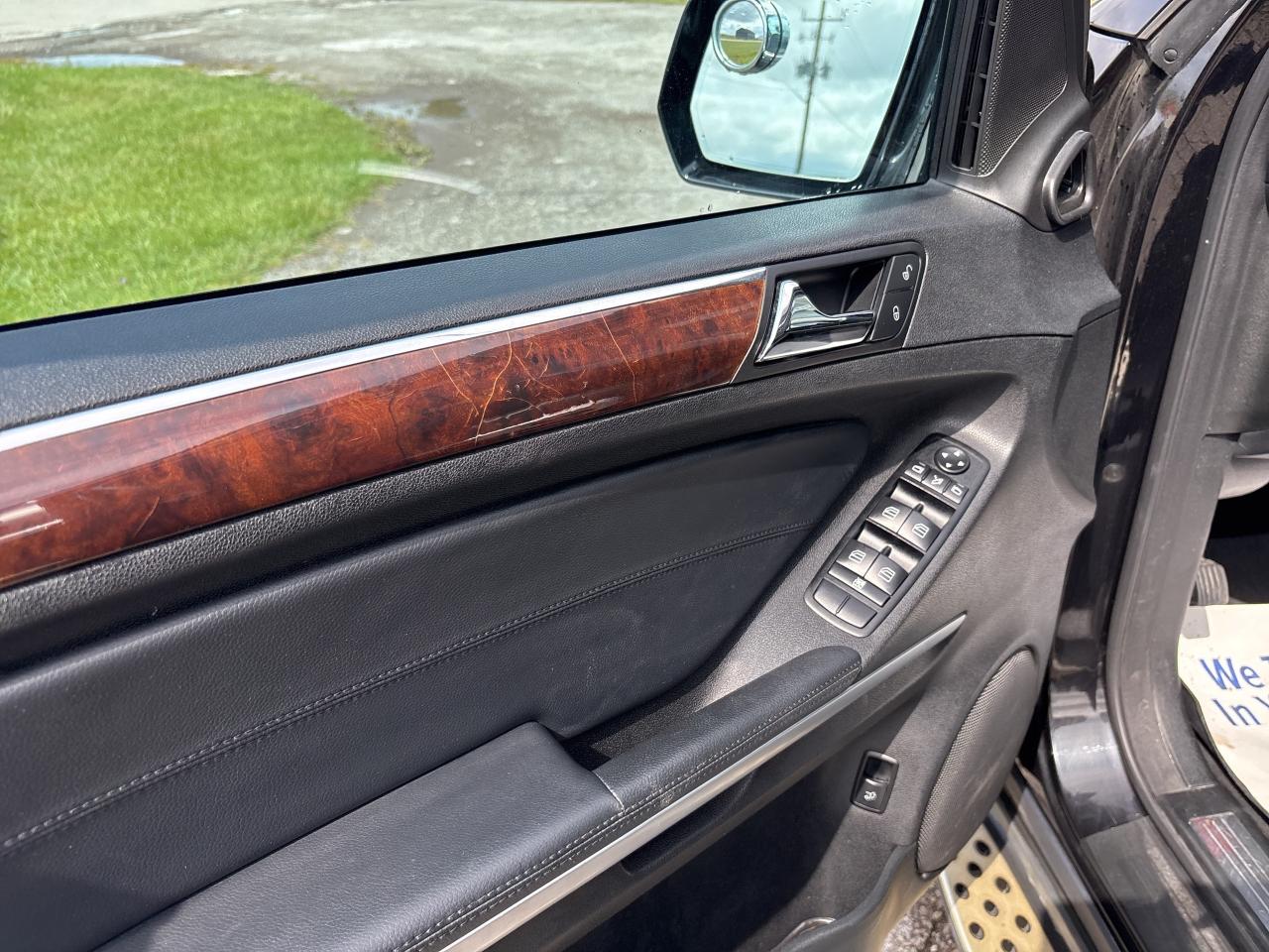 2010 Mercedes-Benz M-Class 4MATIC 4dr ML 350 Photo