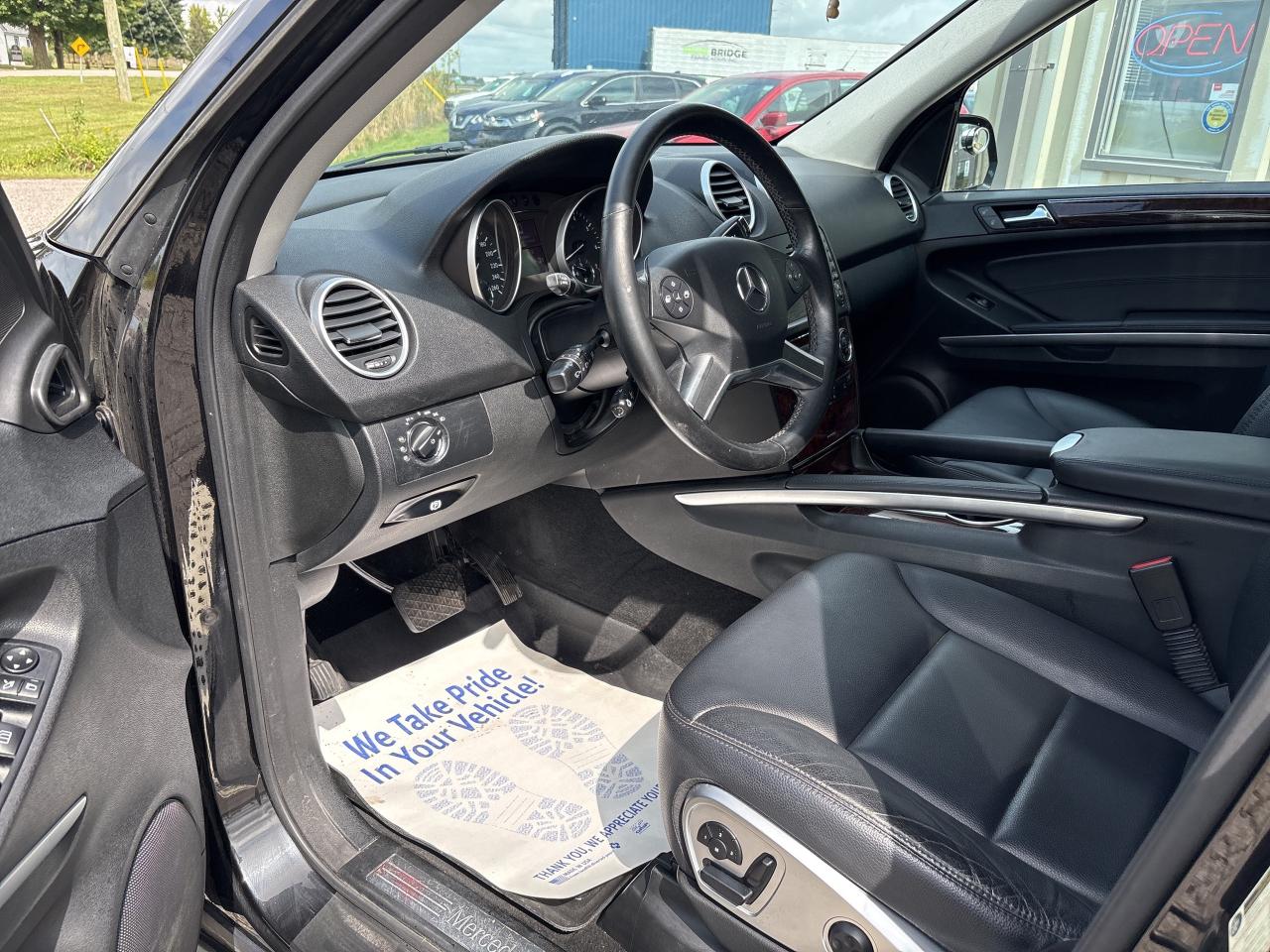 2010 Mercedes-Benz M-Class 4MATIC 4dr ML 350 Photo